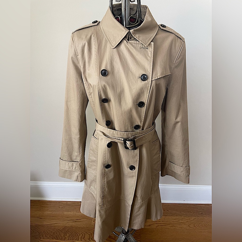 Banana Republic Camel trench coat EUC XL